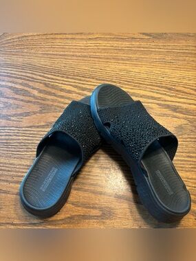 SKECHERS womens Arch Fit Knit Slide W/Gradient Rhinestnes